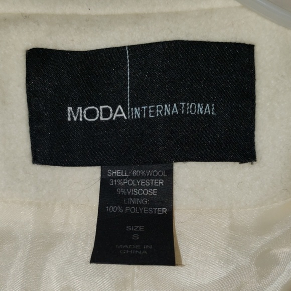 Pea coat with hood - AMAZING condition - Picture 3 of 3